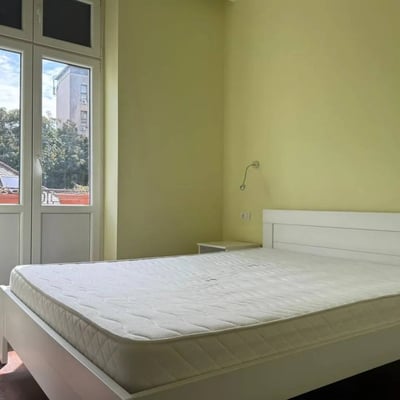 Miete einer stilvollen 3-Zimmer-Wohnung, 81 m², im Zentrum der Altstadt, Belgrad, Serbien